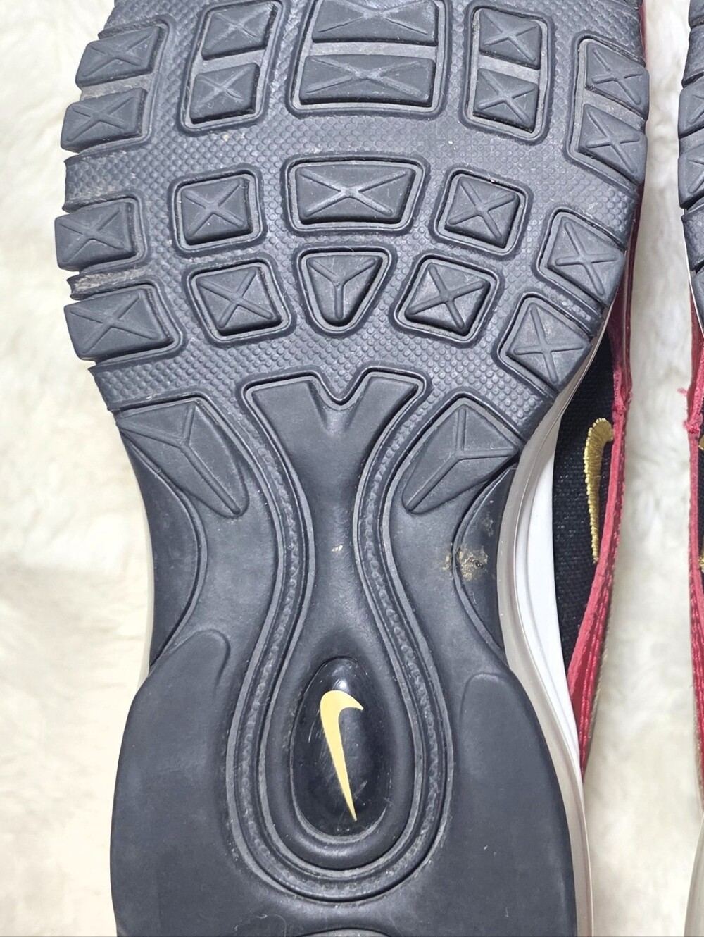 Nike Air Max 97 Gold Sequin University Red Metallic Sneakers Women's 6.5 - Picture 11 of 11